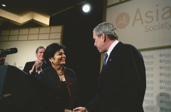 George W. Bush meets Asia Society President Vishakha Desai in 2006. (Paul Morse/White House)