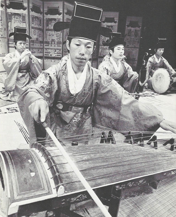 Four members of the Korean Aak troupe from the National Classical Music Institute in 1979. (Asia Society)