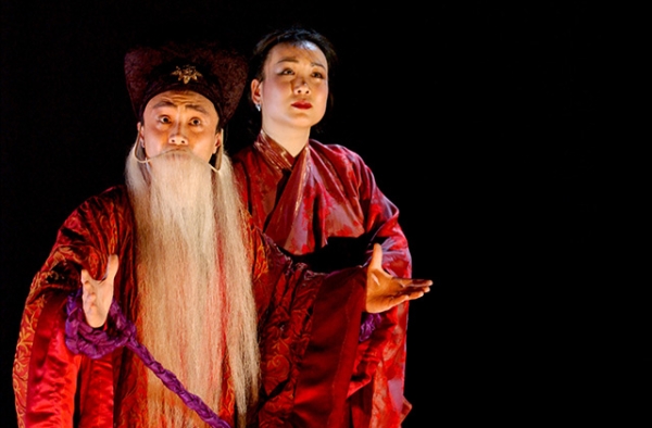 A scene from the chamber opera Wenji: Eighteen Songs of a Nomad Flute with actor Zhou Long (L) and actress Xiu Ying in 2002. (Jack Vartoogian/Asia Society)