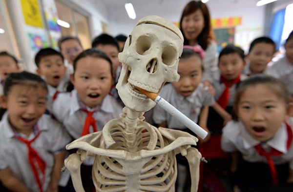 Primary school students in Hebei, China mark "World No Tobacco Day." (STR/AFP/Getty Images)