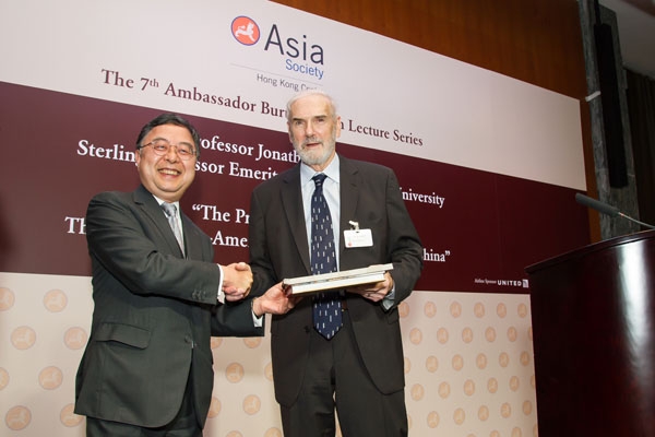 Jonathan Spence (right), Sterling Professor Emeritus of History at Yale University delivered a keynote address on May 15, 2013, as a part of The Ambassador Burton Levin Lecture Series. (Left: Ronnie Chan, Co-Chairman of Asia Society and Chairman of Asia Society Hong Kong Center)