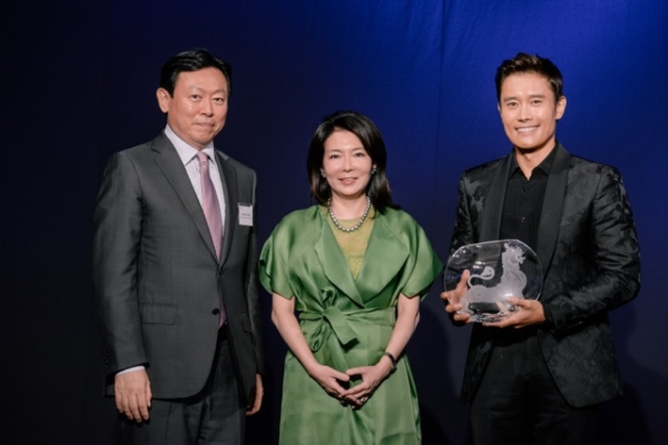 Korean actor Byung-Hun Lee was awarded this year’s Cultural Diplomacy Award. 