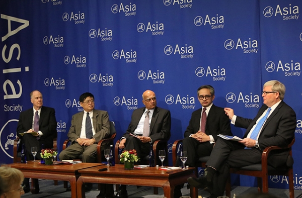 Members of a new Asia Society Policy Institute commission discuss securing peace in Asia through institutions. (Ellen Wallop/Asia Society)