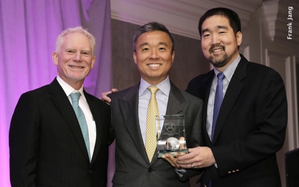 ASNC's Executive Director, Bruce Pickering (left) and Gaylord Yu (right) present a Leadership and Excellence Award in Philanthropy to Gideon Yu (Frank Jang Asia Society)