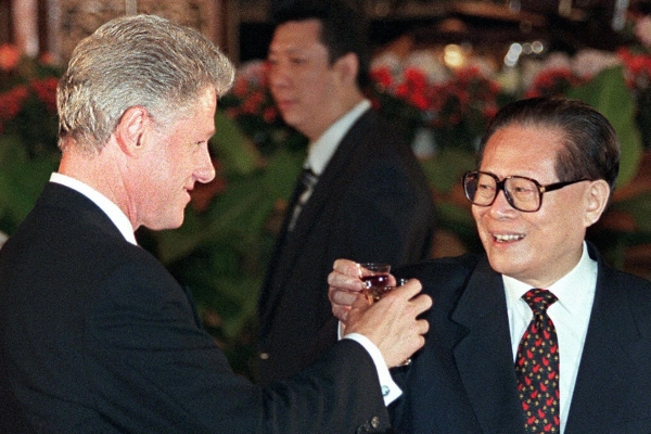 Bill Clinton and Jiang Zemin