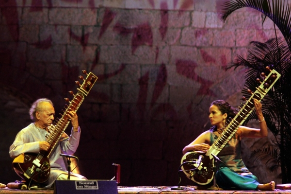 In the 2000s Shankar began performing regularly with his daughter Anoushka (R), whom he taught to play the sitar. Here they perform at the opening of the annual Beiteddine International Festival in Beiteddine, Lebanon in July 2005. (Joseph Barrak/AFP/Getty Images)