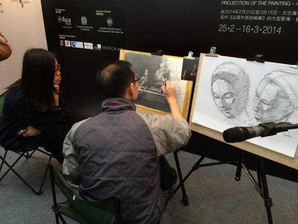 Instructor Eric Ng Kwan-to demonstrated sketching skills