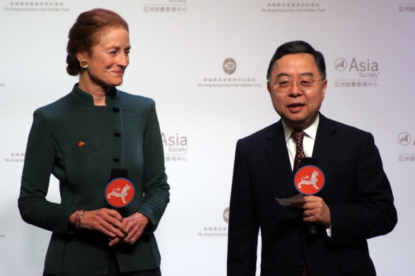 Global Co-Chairs Henrietta Fore and Ronnie Chan welcome attendees to the Hong Kong Center opening ceremony. (Bill Swersey/Asia Society)