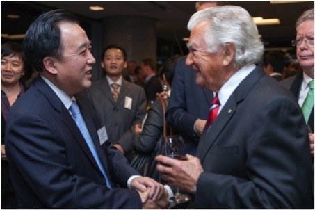 H.E. Mr Chen Yuming and The Hon Bob Hawke AC