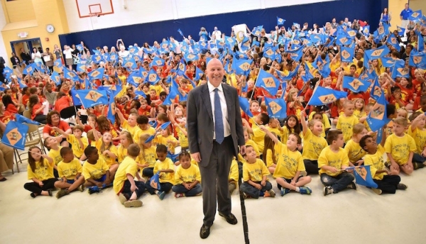 End-of-year celebration with Governor Jack Markell and more than 350 immersion students in the Caesar Rodney School District (Caesar Rodney School District/Dave Chambers)