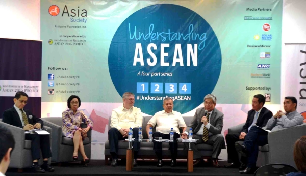 Panel of Speakers for Understanding ASEAN: "ASEAN Idendity"