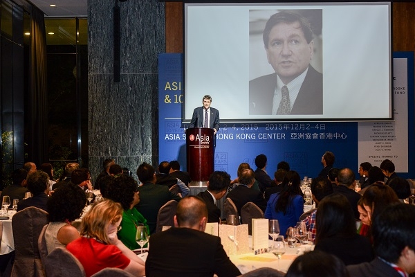 Tom Nagorski, Executive Vice President of Asia Society, gave keynote presentation at the gala dinner.
