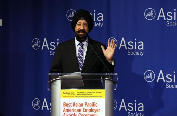 MasterCard Senior Vice President of Community Relations Ravi Aurora speaks at Asia Society's Best Asian Pacific American Employer Awards Ceremony. (Ellen Wallop/Asia Society)