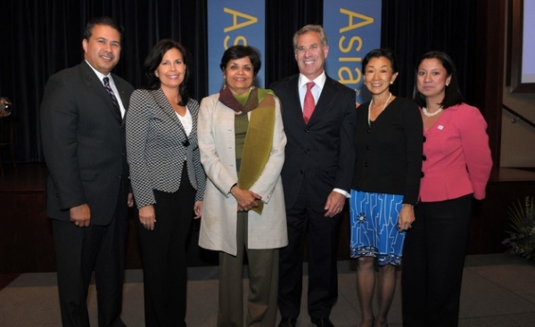 Asia Society President Vishakha Desai (3rd from left) with (L to R) Kevin Bradley, Director of Diversity at McDonald&apos;s USA; Kathy Hannan, KPMG National Managing Partner, Diversity and CSR; George Barrett, Chairman and CEO of Cardinal Health; Asia Society Trustee Lulu Wang; and PepsiCo Treasurer and Senior Vice President of Finance Tessa Hilado.