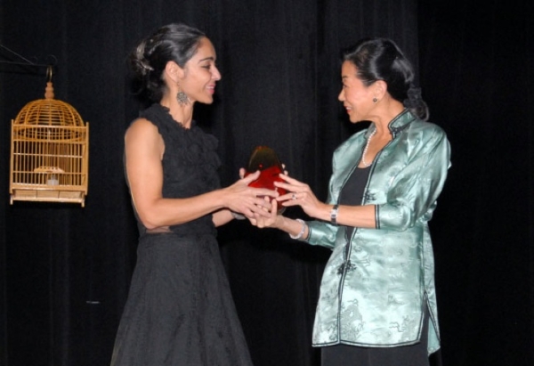 Cultural Achievement Honoree Shirin Neshat (L), Lulu Wang (Elsa Ruiz/Asia Society)