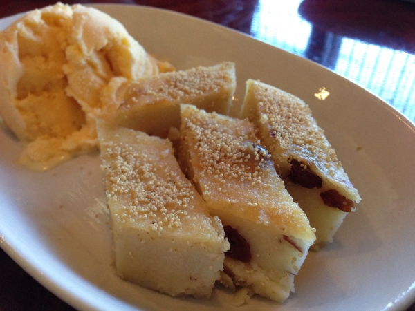 Burmese Semolina Cake with Vanilla Ice Cream (Photo by Naoto Sato/flickr)