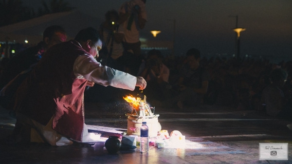 Hindu priest performing Holika dahan (Credit: Ted Orsenado)