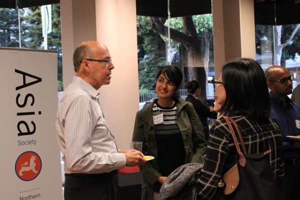 ASNC guests enjoy conversing over some refreshments. (Asia Society)