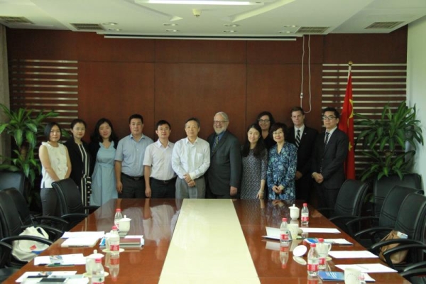 Participants at the meeting with Mr. Qiu Baoxing (MOHURD)