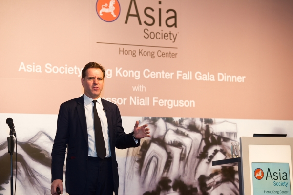 Niall Ferguson delievered a keynote address at the Asia Society Hong Kong Center Fall Gala Dinner on November 21, 2012. (Asia Society Hong Kong Center)