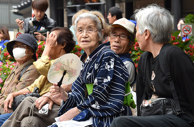 Warga senior Jepang | Asiasociety.org