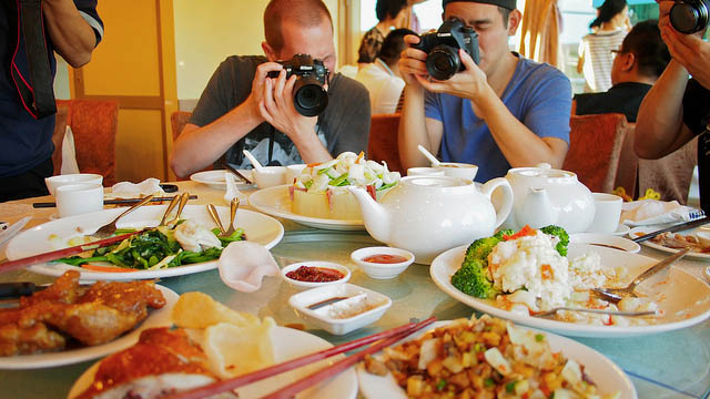 chinese people eating people