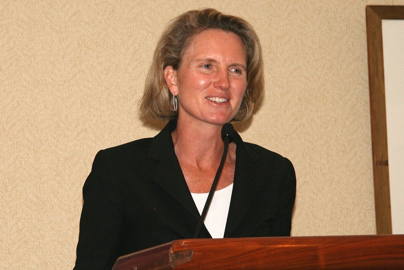 Isobel Coleman speaking in Washington, DC on July 27, 2010. (Linda Cook/Asia Society Washington Center)