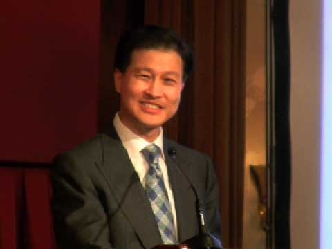 In Hong Kong on March 11, East West Bancorp Chairman and CEO Dominic Ng presents an example of the shifting perceptions of the U.S. vis-a-vis China that he recently experienced there. (1 min., 3 sec.)