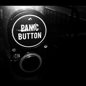 "Panic Button." (Samantha Lo/skl0.tumblr.com)