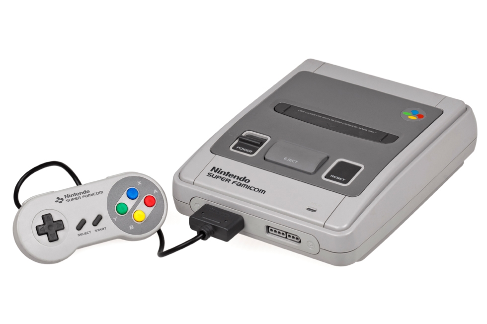 1990: Super Nintendo Entertainment System (Evan-Amos/Wikipedia)