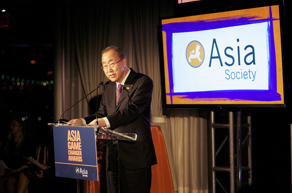 United Nations Secretary General Ban Ki-moon offering his congratulations to the Asia Game Changer award winners on Oct. 16, 2014. (Ann Billingsley/Asia Society)