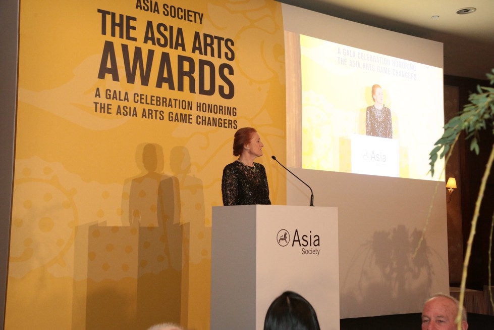 Asia Society Co-Chair Henrietta H. Fore gives closing remarks at the 2016 Asia Arts Awards.