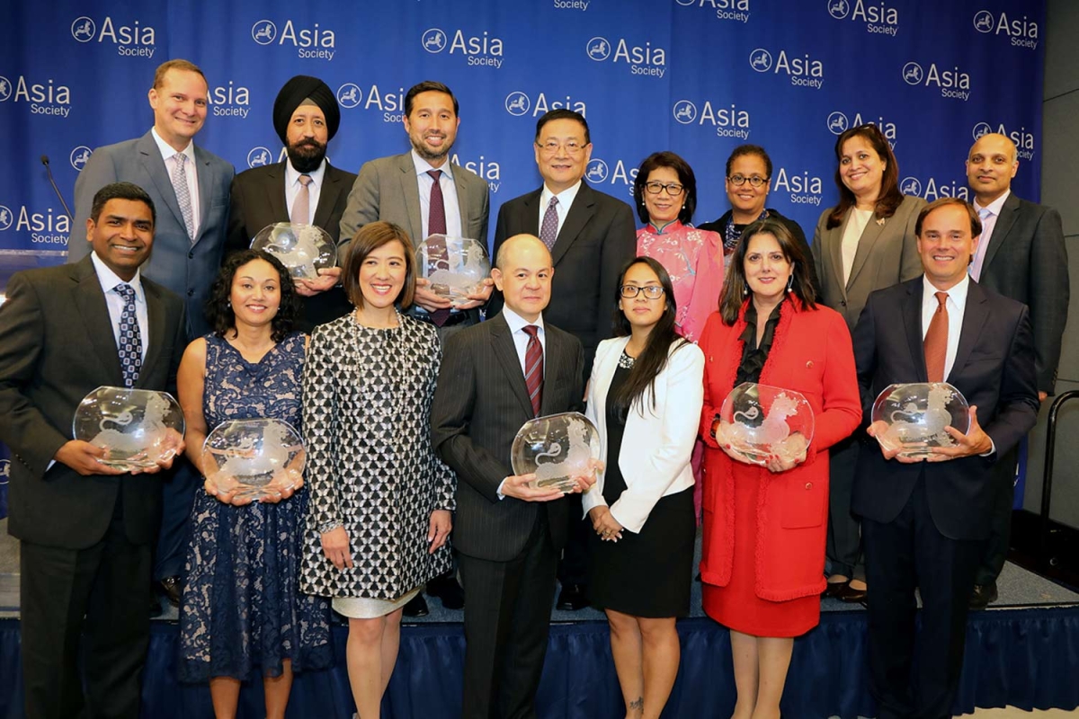 Representatives of companies receiving best employer awards at Asia Society's 9th annual Diversity Leadership Forum. (Ellen Wallop/Asia Society)