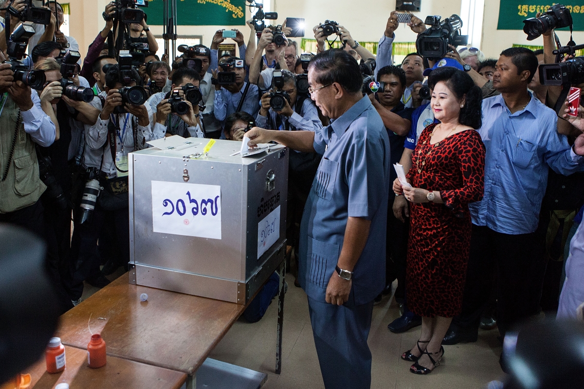 Cambodian Prime Minister Hun Sen casts his vote