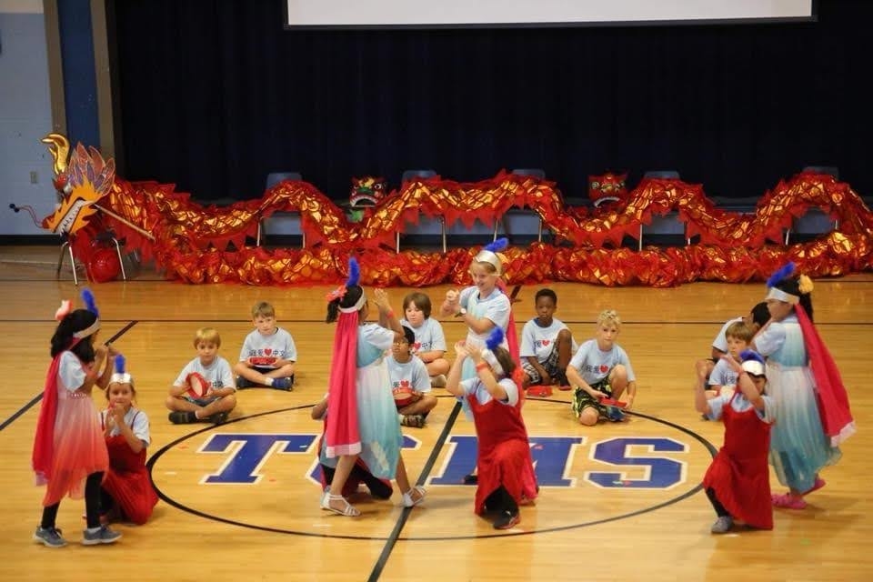 Students performed dance at 2018 the FCPS STARTALK Program final showcase
