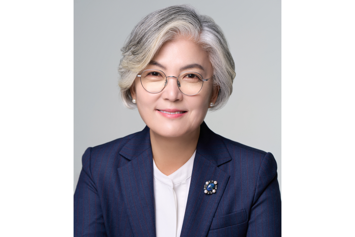 Dr. Kyung-wha Kang