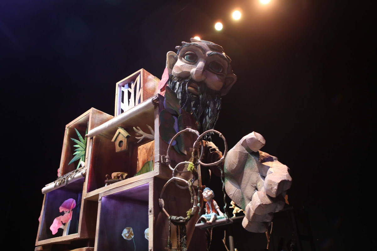The Selfish Giant by Taiwan's The Puppet & Its Double Theater