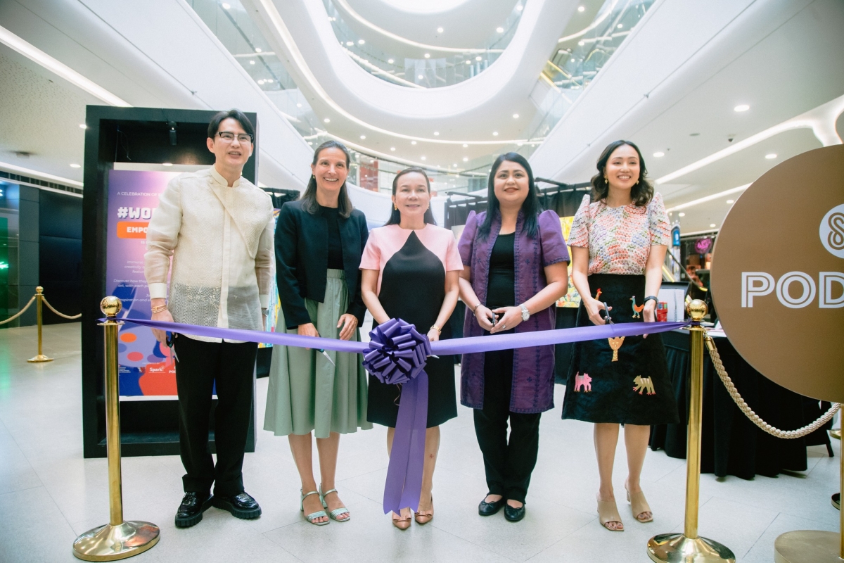 Empower Her Palette_Ribbon Cutting Ceremony