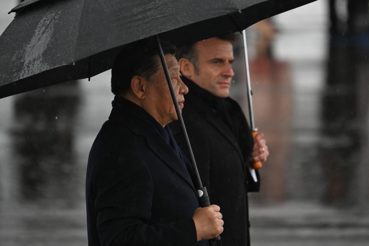 Chinese President Xi Jinping and France's President Emmanuel Macron