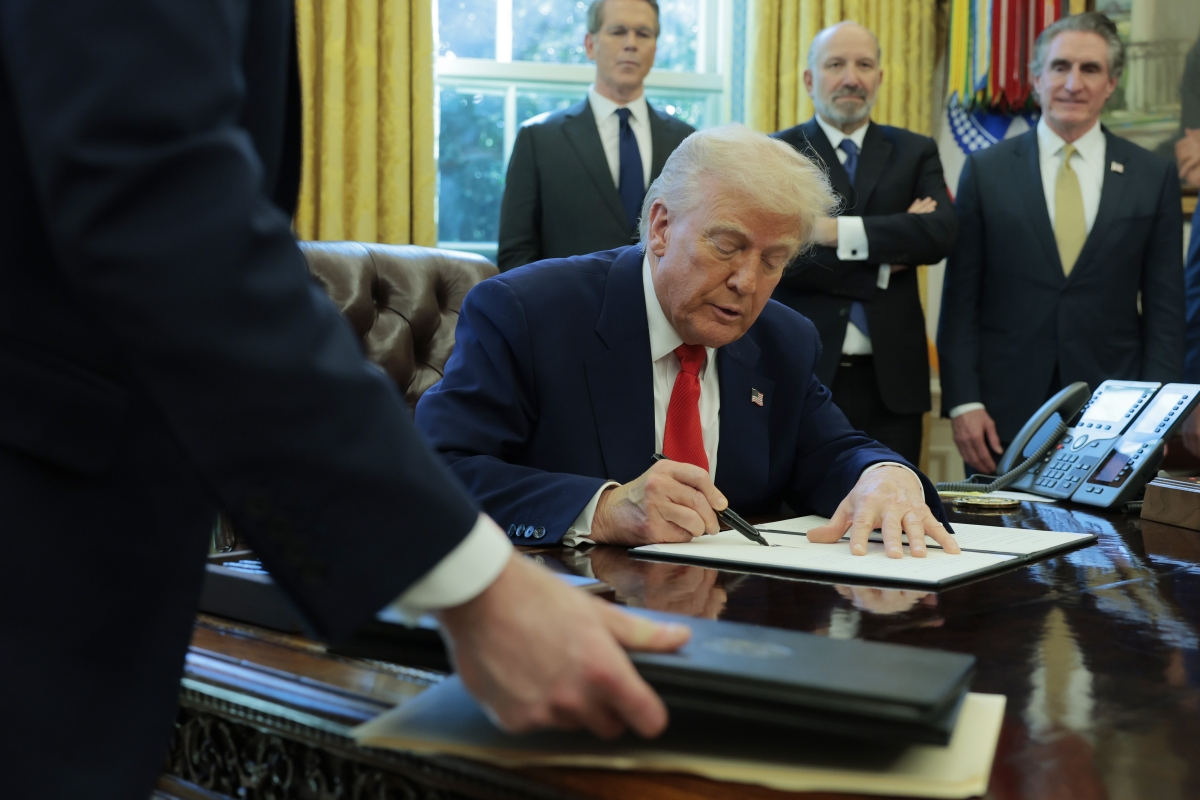 Trump signs reciprocal tariff executive order