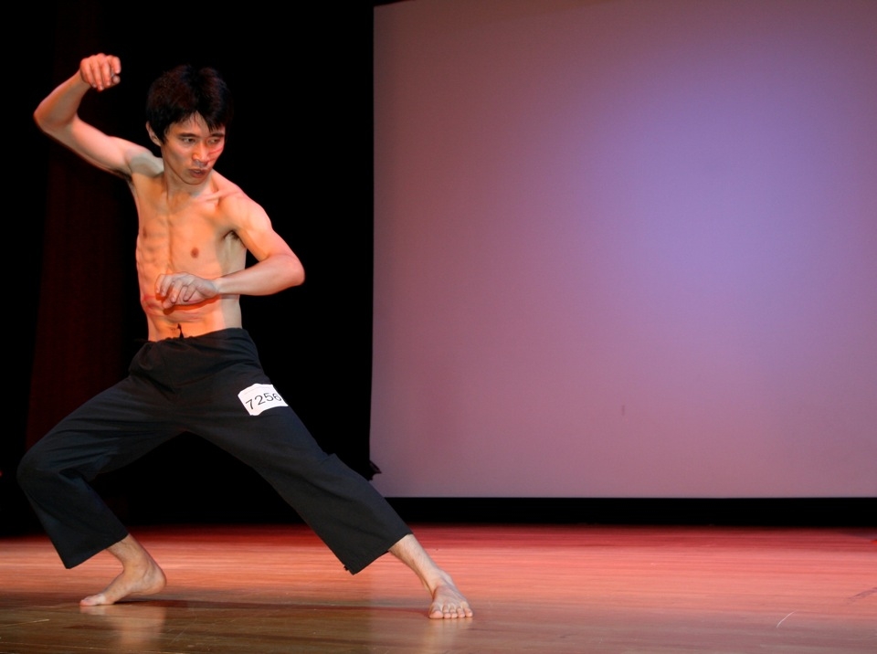 Tatsuo Yasuda strikes a pose before a martial arts demonstration. (Elaine Merguerian/Asia Society)
