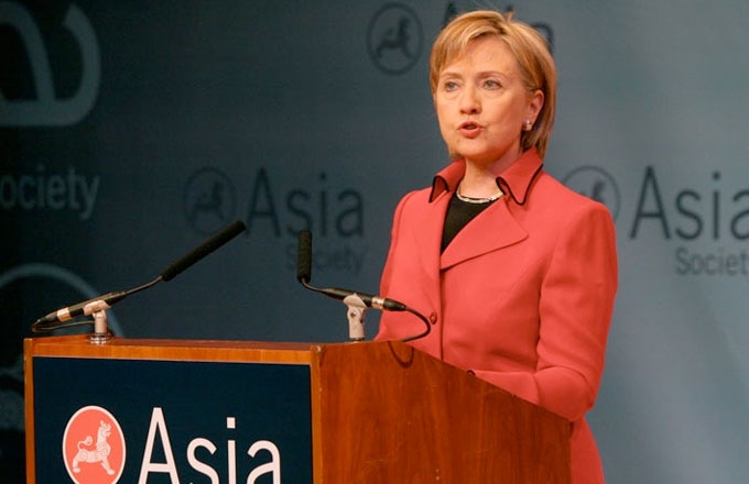 Sec. Clinton makes her first major foreign policy speech at the Asia Society, February 13, 2009 (Bill Swersey/Asia Society)