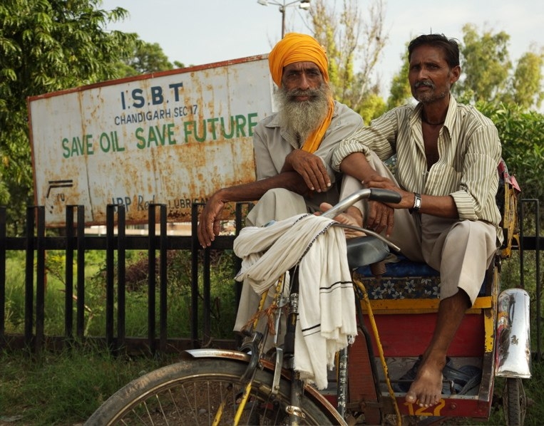Save Oil, Save Future, Chandigarh, India (Nice Logo/Flickr)
