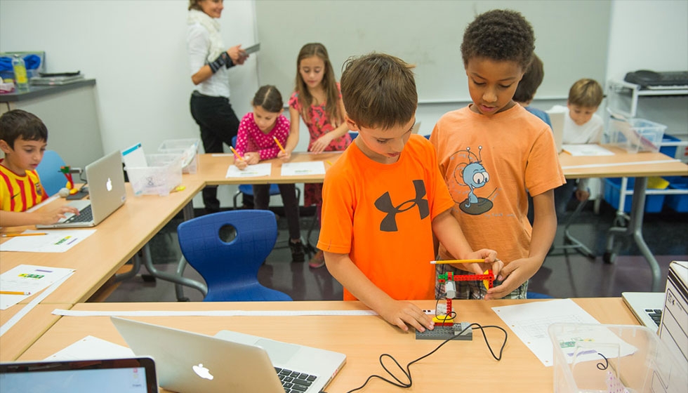 ISTP's Maker Space - a center for creativity, design, and innovation and the hub for the school’s Computer Coding program (International School of the Peninsula)
