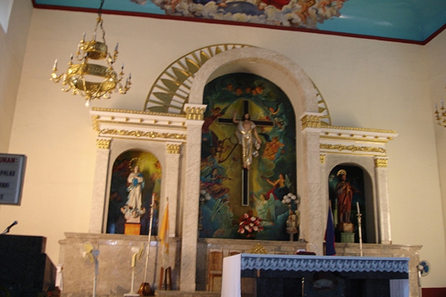 A Christian shrine in the Philippines (lyng883/Flickr)