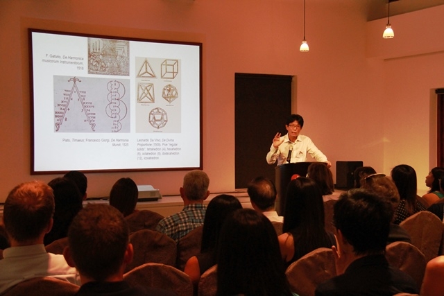 Shiqiao Li, Weedon Professor in Asian Architecture, School of Architecture, University of Virginia, at Asia Society Hong Kong on July 3, 2014. (Asia Society Hong Kong Center)