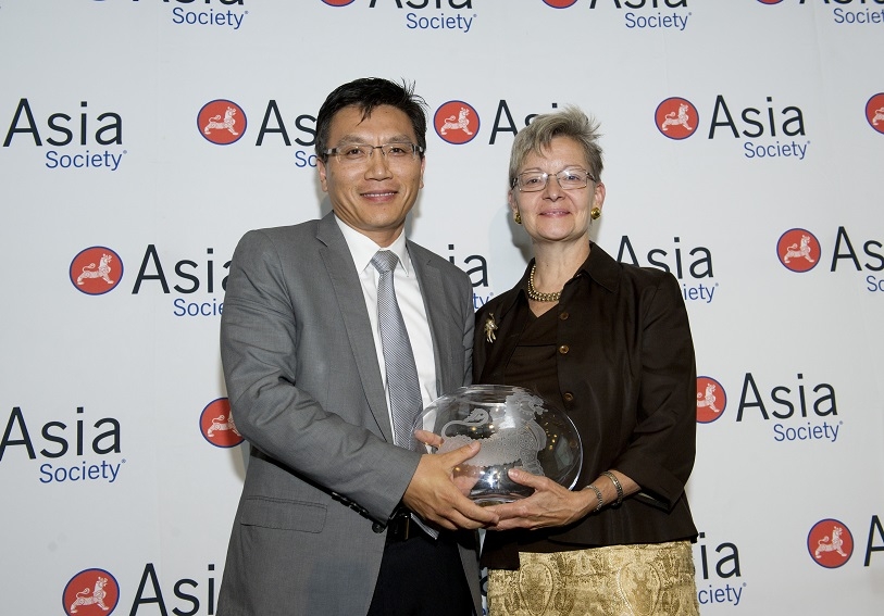 Best Company for Marketing and Appealing to Asian Pacific Americans Winner: Medtronic