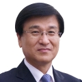 Former Ambassador Hye-min Lee