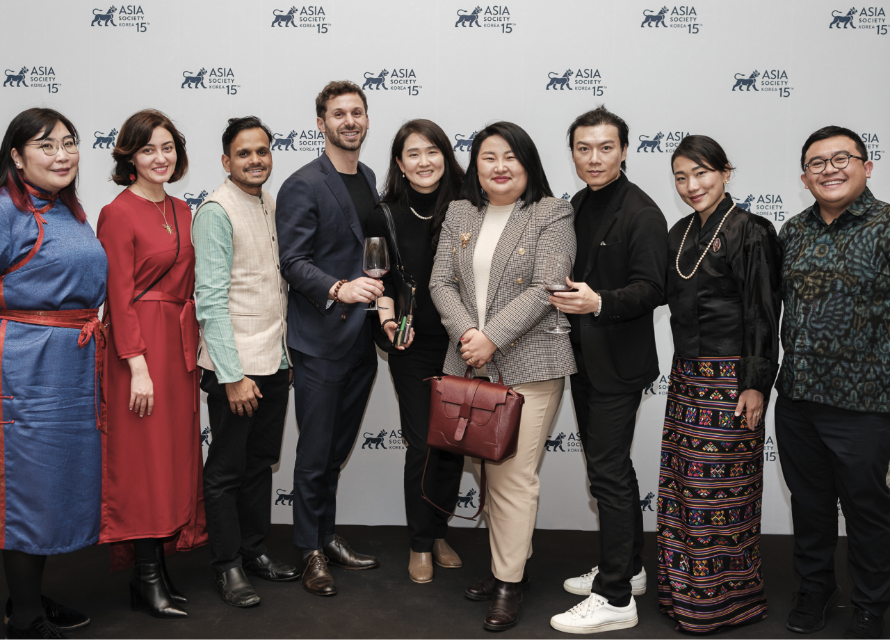 Group Shot at Asia 21 Summit in Korea