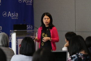 Catherine Zhong presenting at 2019 TI